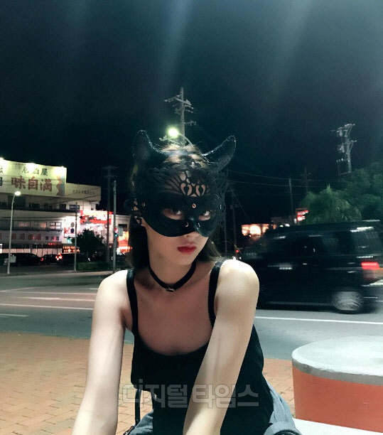 ¸ðµ¨µ¹ °æ¸®, Ĺ¿ì¸Õ º¯½Å "´Ù À¯È¤ÇØ ¹ö¸®°Ú¾î" ¸ðµ¨µ¹ °æ¸®, Ĺ¿ì¸Õ º¯½Å "´Ù À¯È¤ÇØ ¹ö¸®°Ú¾î"